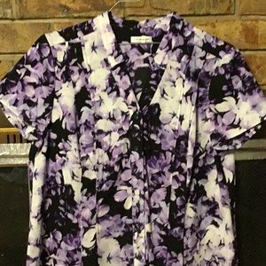 Croft&Barrow size maybe L or XL button down shirt